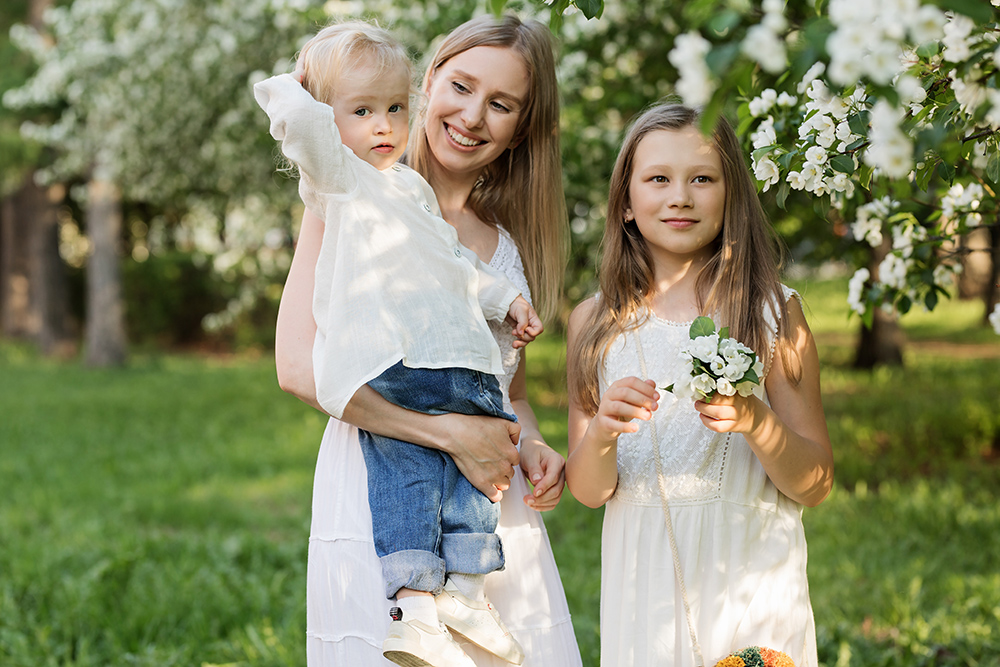image of a woman with a kid